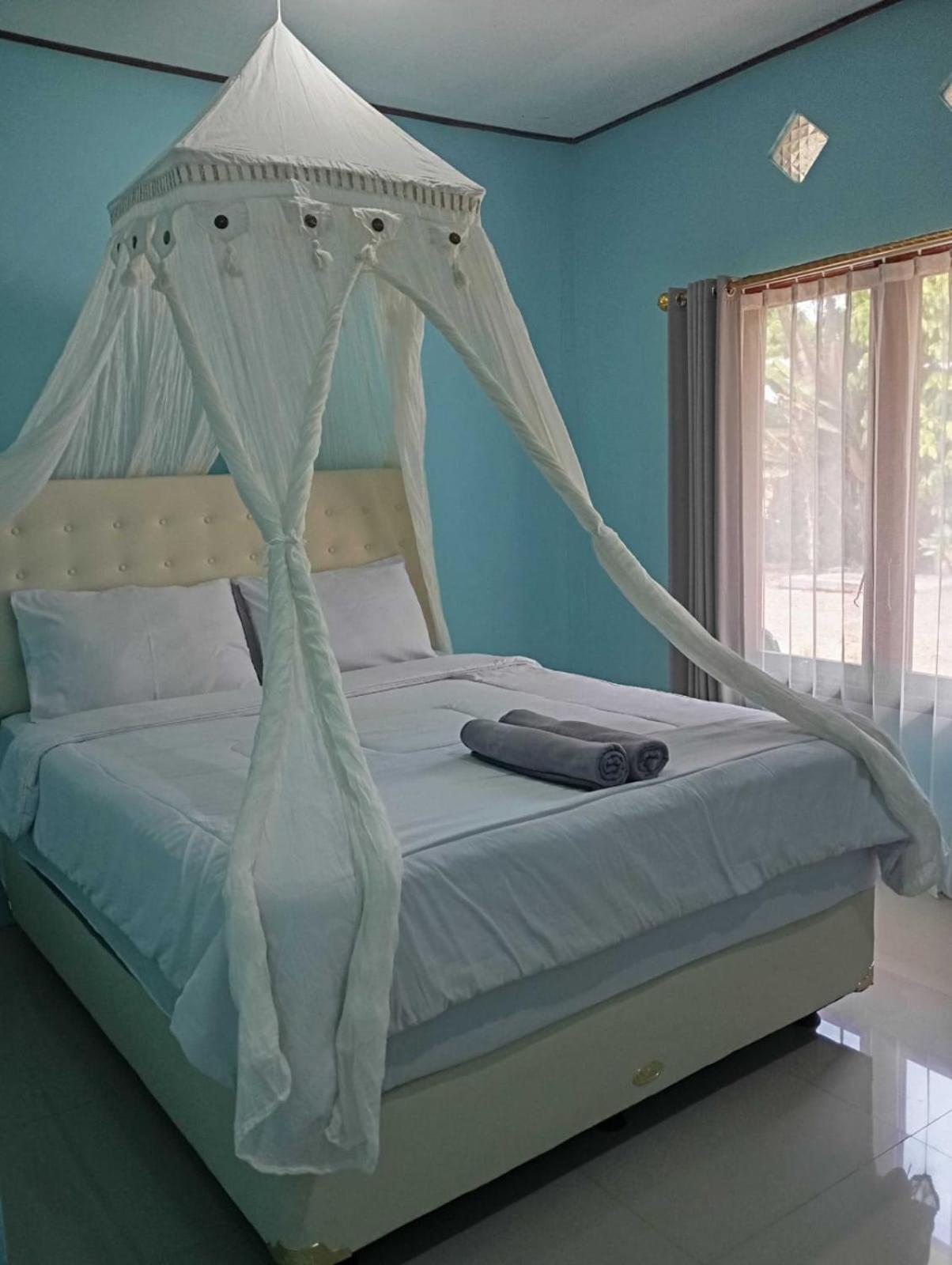 Riung Lalong Terong Guest House Esterno foto