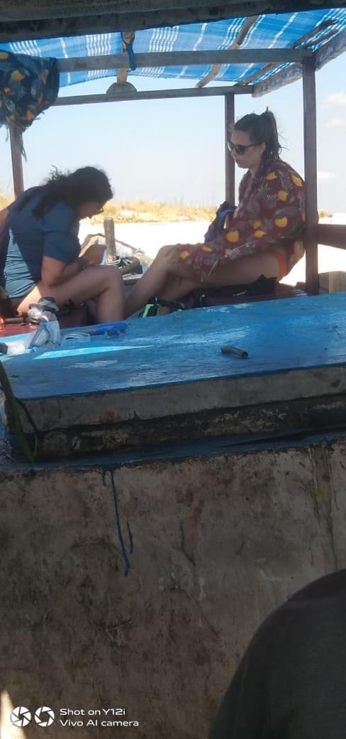 Riung Lalong Terong Guest House Esterno foto